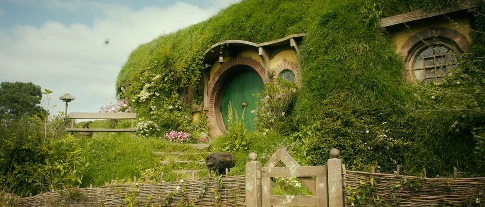 Hobbit - czas i miejsce akcji | Genially