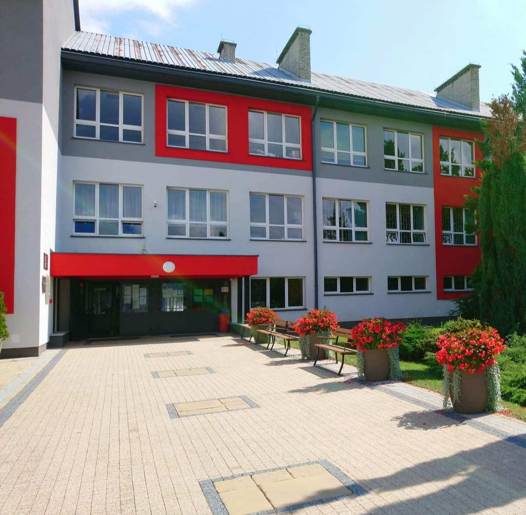 Szkoła Podstawowa w Zbuczynie